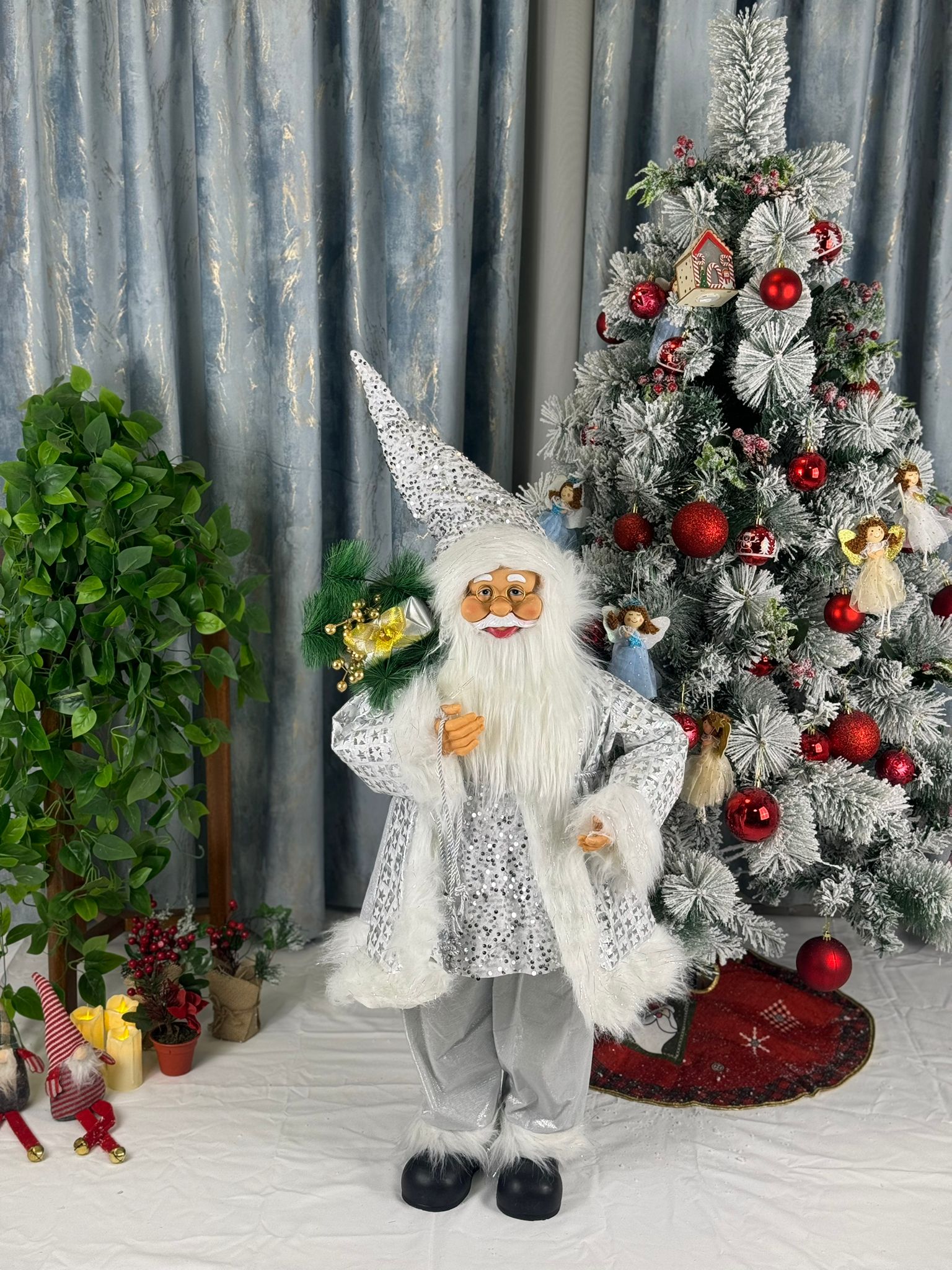 Mos Craciun Argintiu  90cm