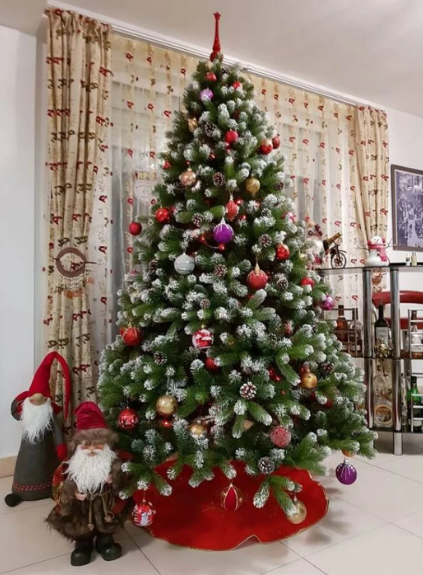 Brad Artificial Graz si conuri 240cm